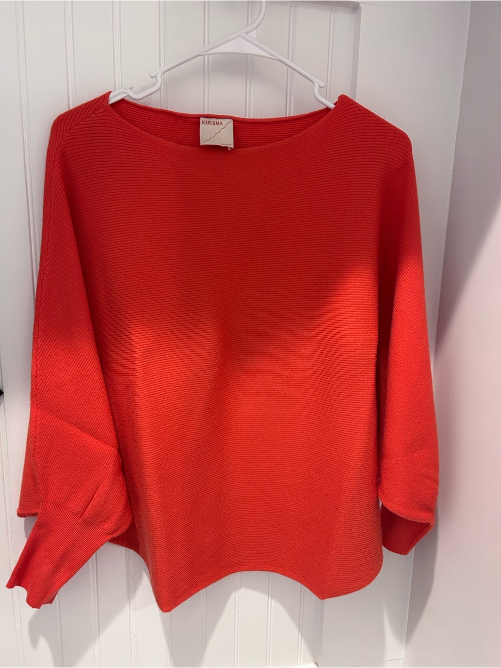 Kerisma Vibrant Coral-Red Scoop Neck Knit